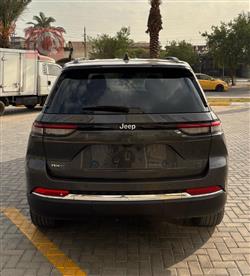 جیپ گراند شیرۆکی